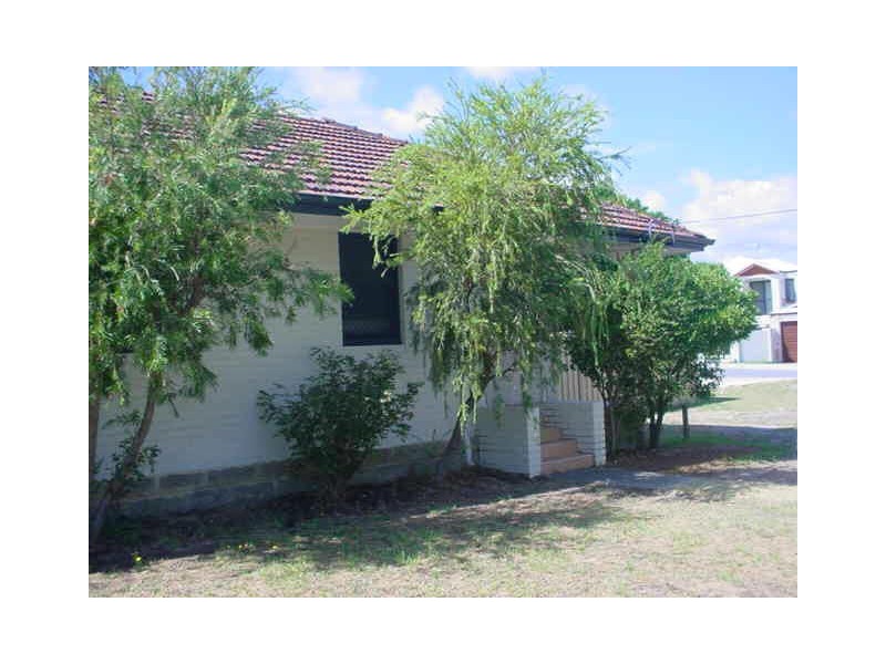 343 Belgravia Street, Cloverdale WA 6105