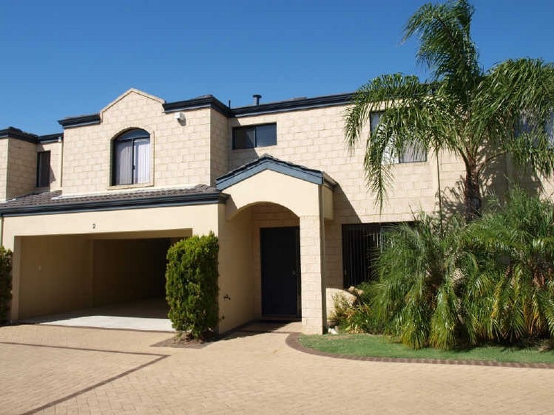 2/12 Kimberley Street, Belmont WA 6104
