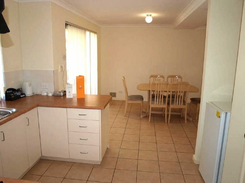 2/12 Kimberley Street, Belmont WA 6104