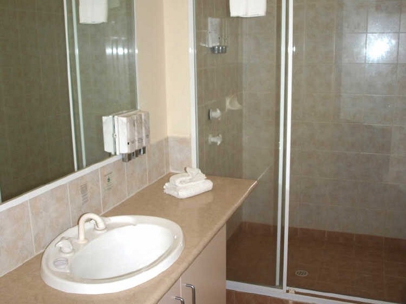 2/12 Kimberley Street, Belmont WA 6104