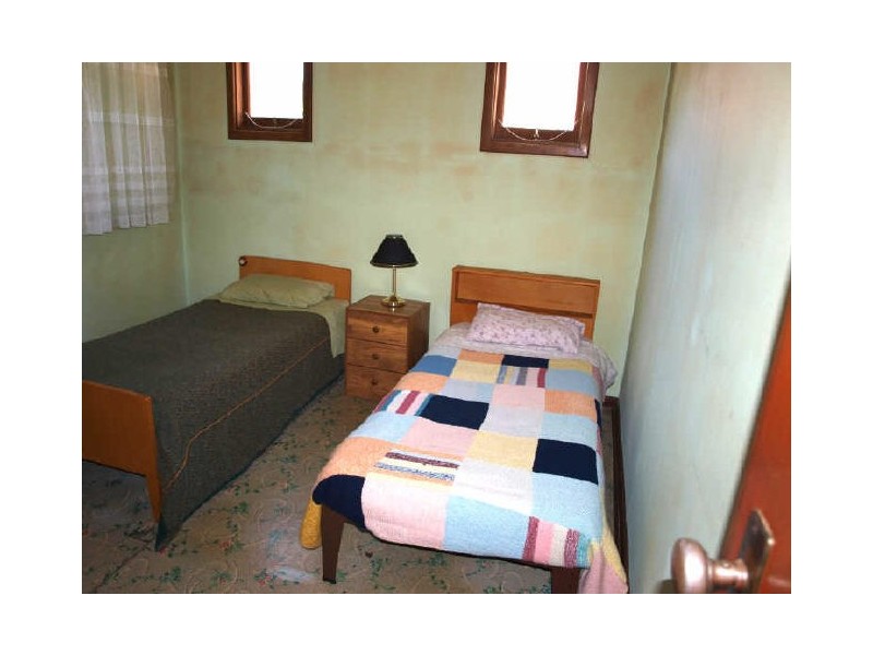 7 Crellin Way, Cloverdale WA 6105