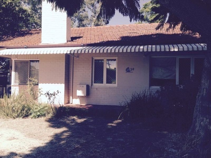 24 Finnan Street, Cloverdale WA 6105