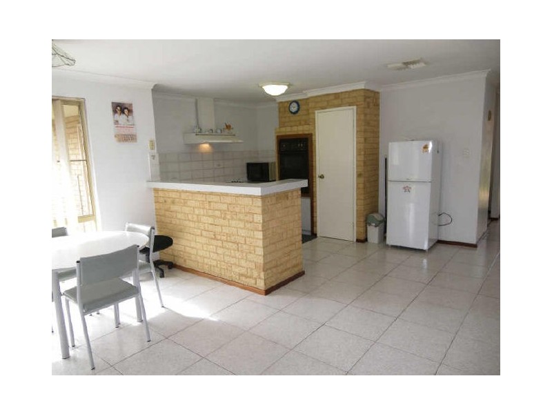 25 Galaxy Way, Carlisle WA 6101