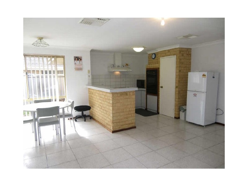 25 Galaxy Way, Carlisle WA 6101