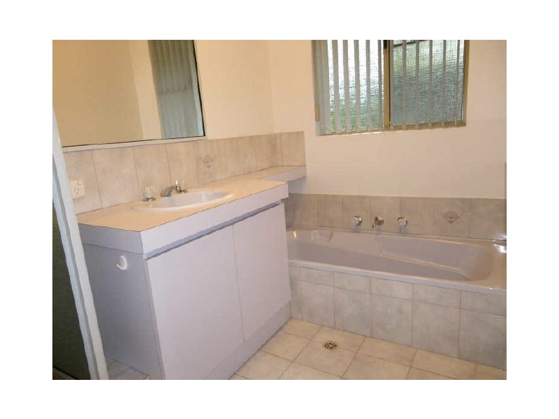 25 Galaxy Way, Carlisle WA 6101