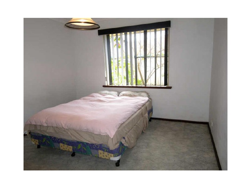 25 Galaxy Way, Carlisle WA 6101