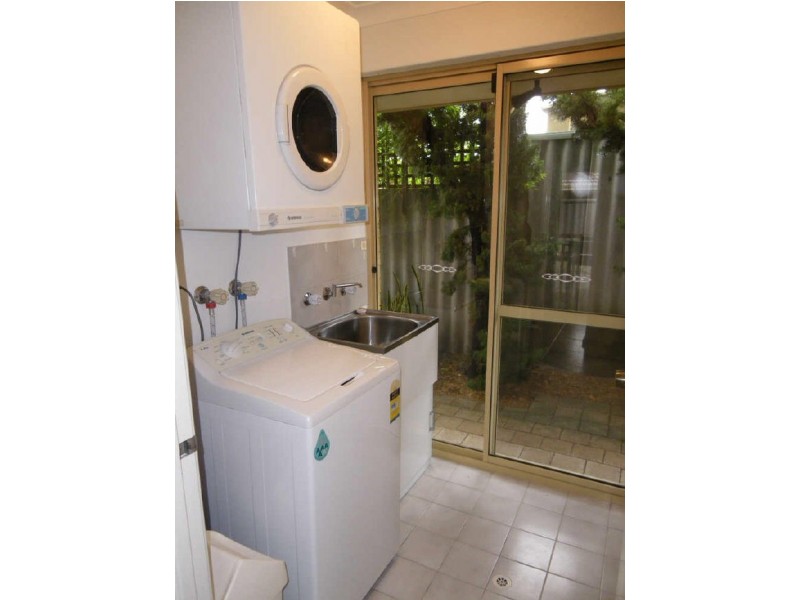 25 Galaxy Way, Carlisle WA 6101