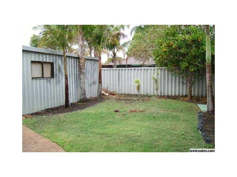 4 Dunton Place, Redcliffe WA 6104