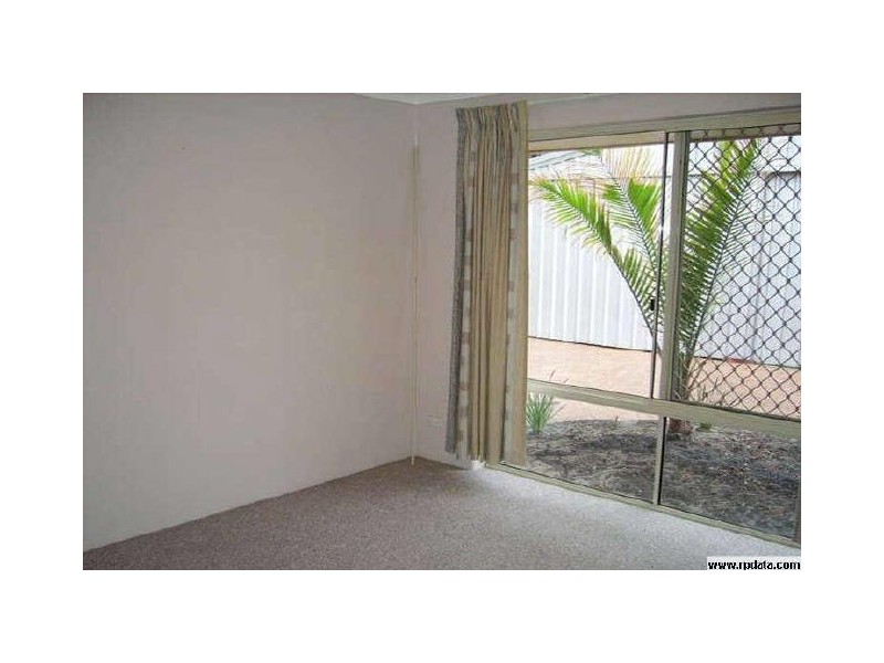 4 Dunton Place, Redcliffe WA 6104