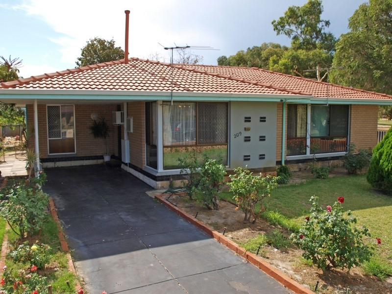 209 Kew Street, Kewdale WA 6105