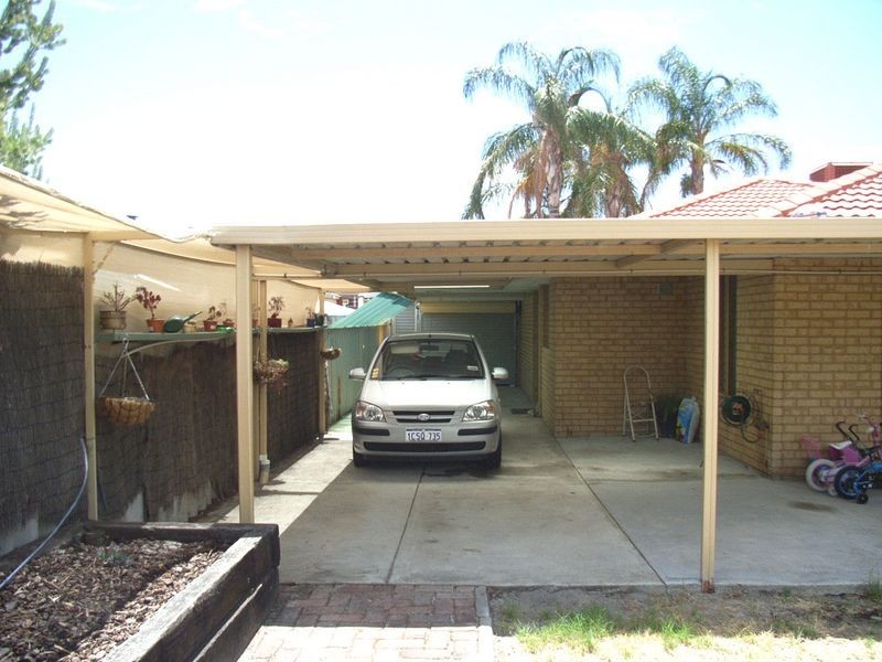 11 Galaxy Way, Carlisle WA 6101