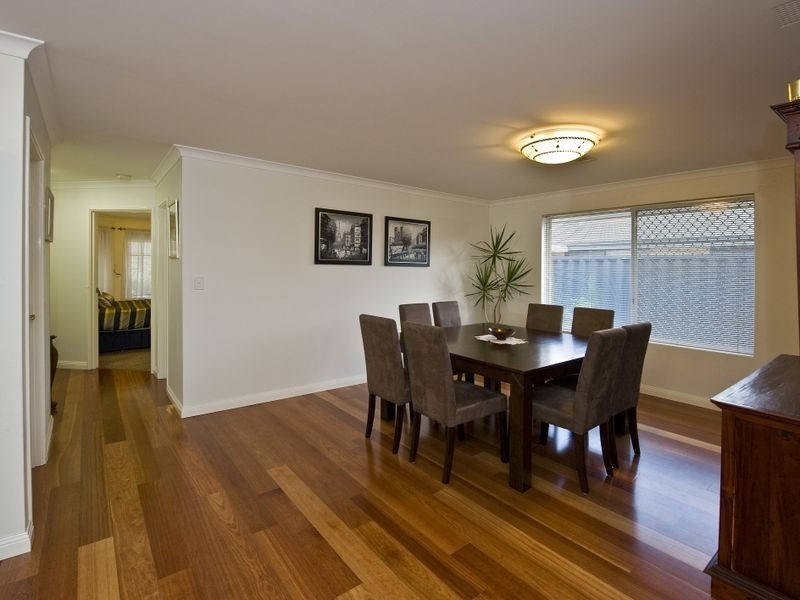 3 Coolbarro Lane, Redcliffe WA 6104