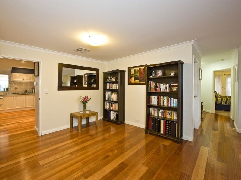 3 Coolbarro Lane, Redcliffe WA 6104