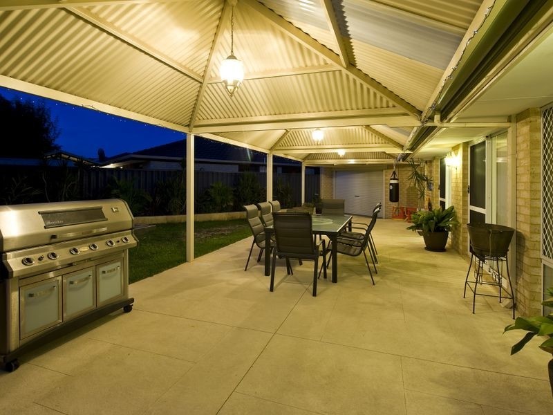 3 Coolbarro Lane, Redcliffe WA 6104