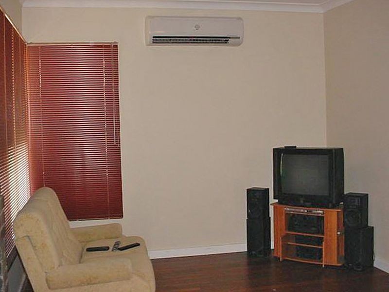 6 Brand Street, Cloverdale WA 6105