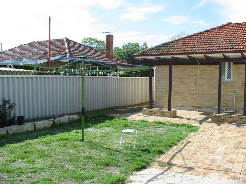 6 Brand Street, Cloverdale WA 6105