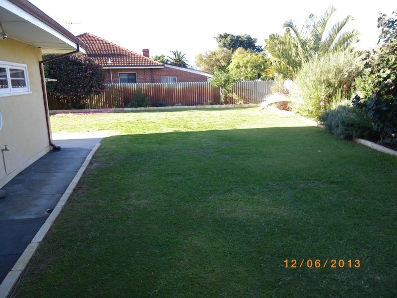 2 Butson Place, Redcliffe WA 6104