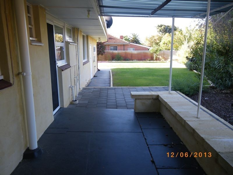 2 Butson Place, Redcliffe WA 6104