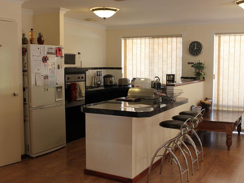 31 Vaucluse Crescent, Ellenbrook WA 6069