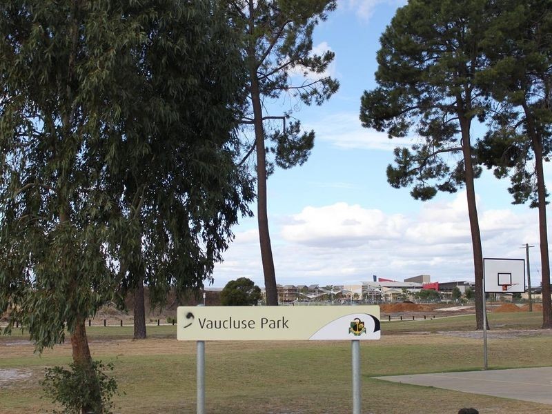 31 Vaucluse Crescent, Ellenbrook WA 6069