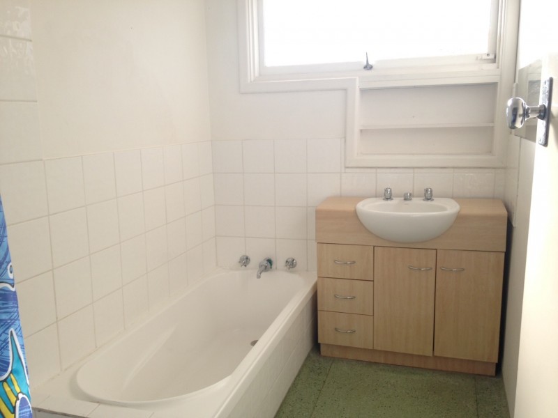 35 Pearl Road, Cloverdale WA 6105