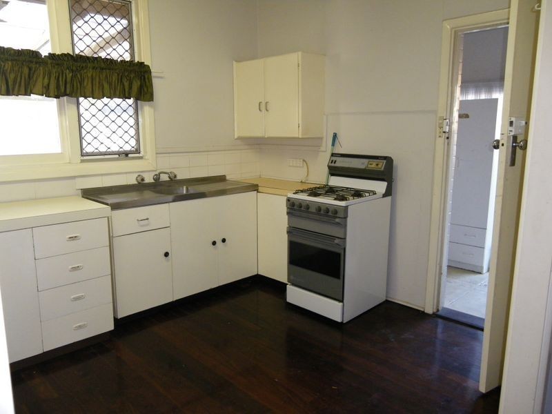 325 Belgravia Street, Cloverdale WA 6105