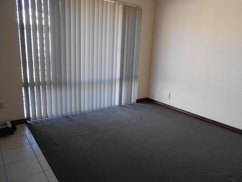 2/1 Villa Mews, Kewdale WA 6105