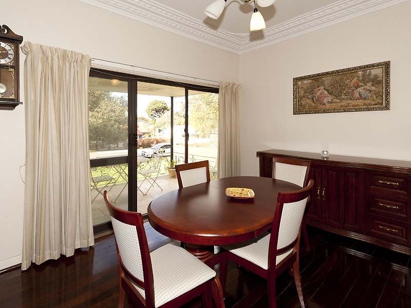 16 Martin Avenue, Rivervale WA 6103