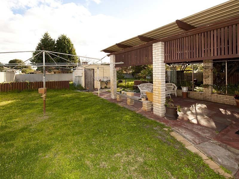 16 Martin Avenue, Rivervale WA 6103