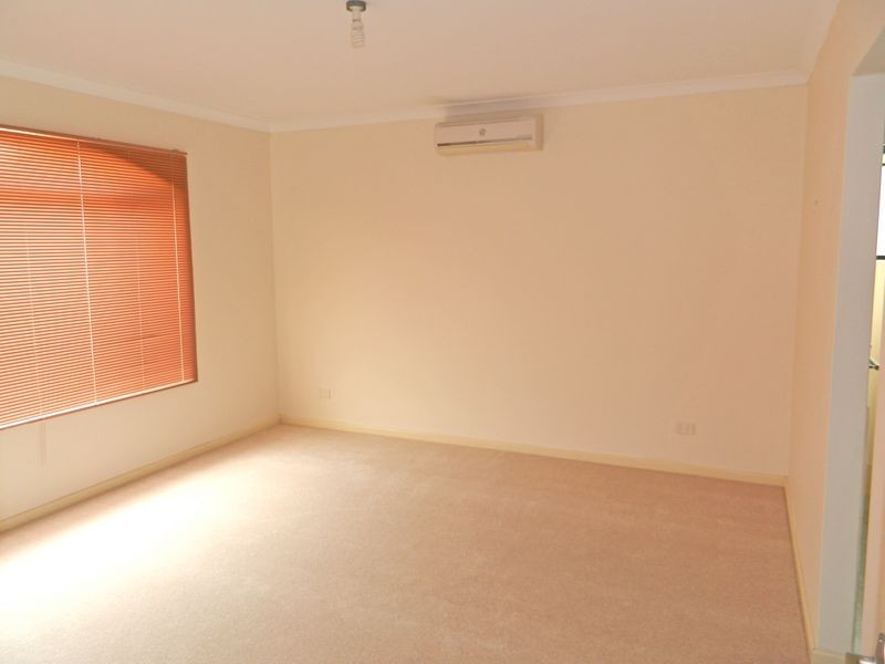 2/131 Armadale Road, Rivervale WA 6103