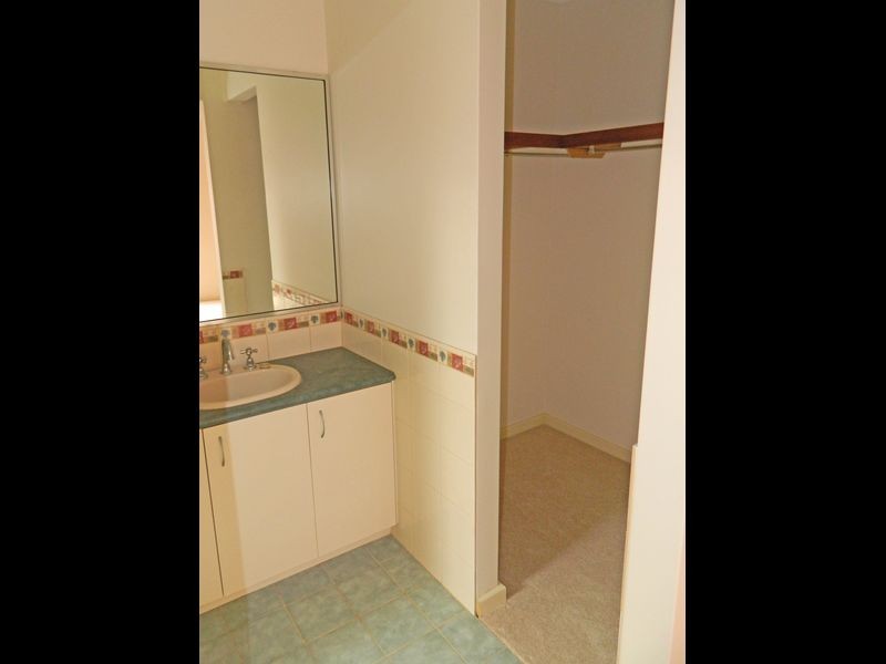 2/131 Armadale Road, Rivervale WA 6103