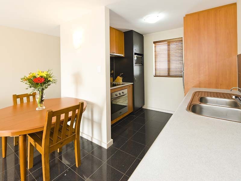 7/11 Tanunda Drive, Rivervale WA 6103