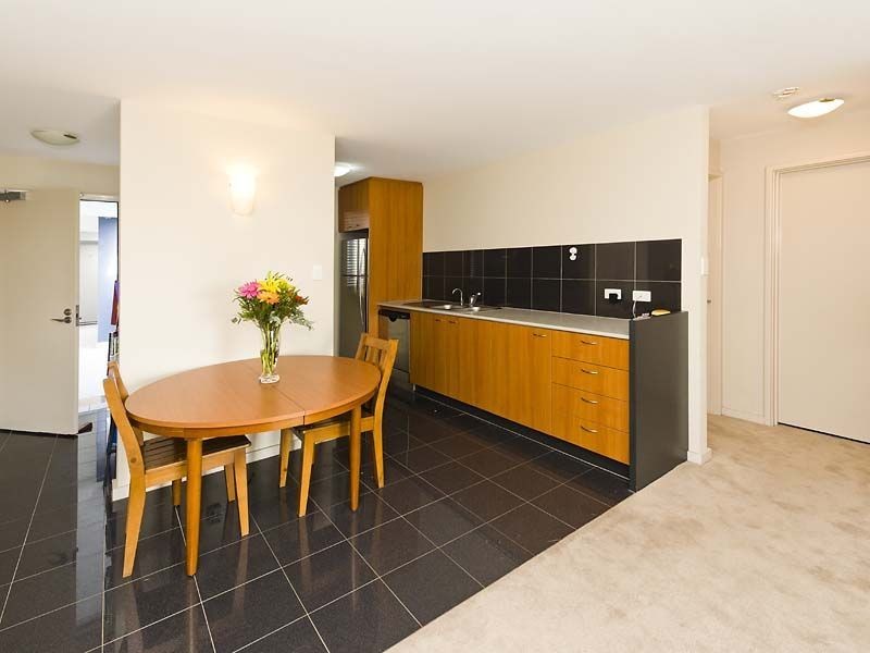 7/11 Tanunda Drive, Rivervale WA 6103