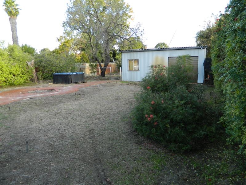 420 Belgravia Street, Cloverdale WA 6105