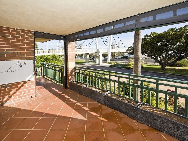 3/2 Preston Street, Como WA 6152