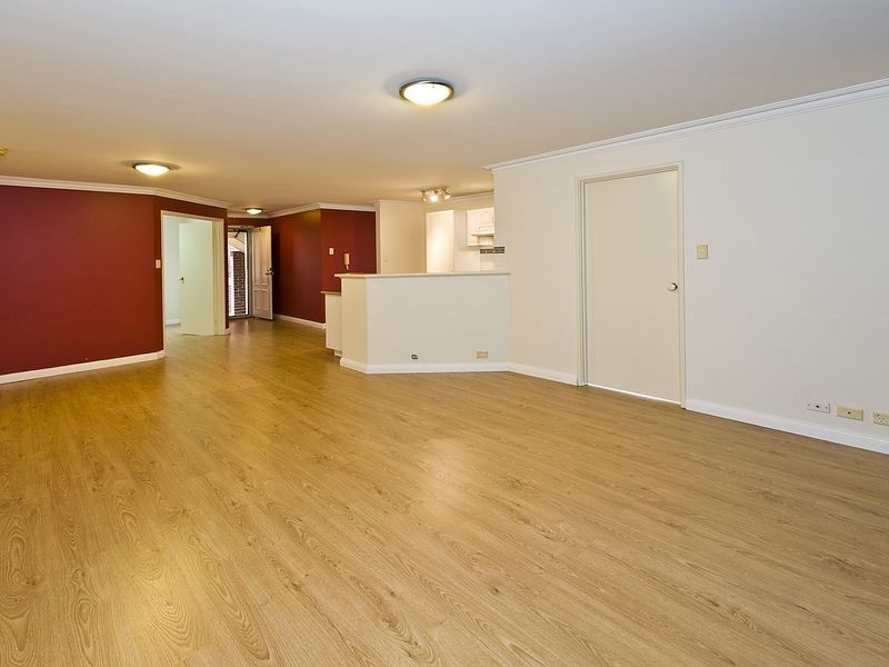 3/2 Preston Street, Como WA 6152