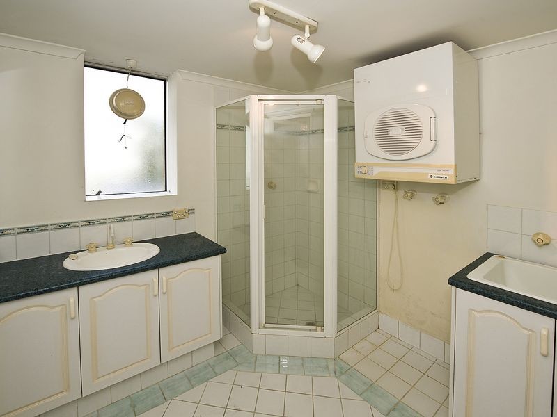 3/2 Preston Street, Como WA 6152