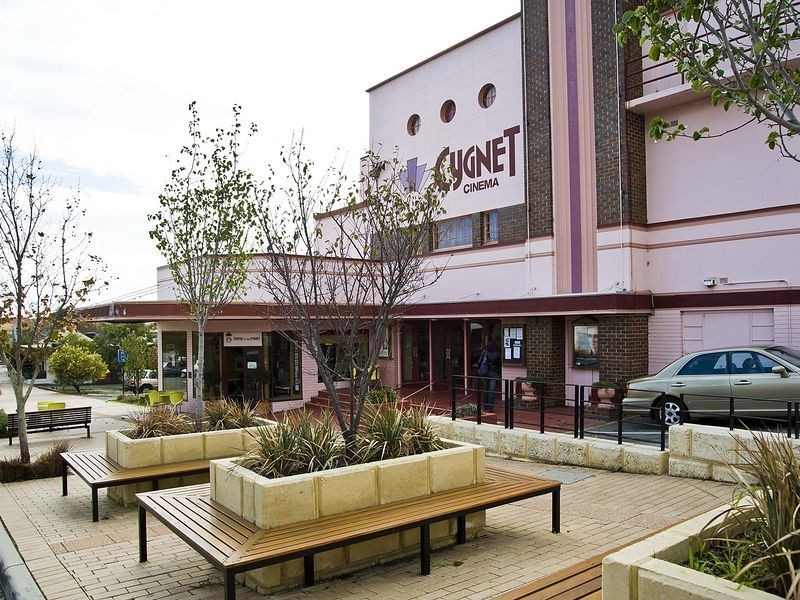 3/2 Preston Street, Como WA 6152