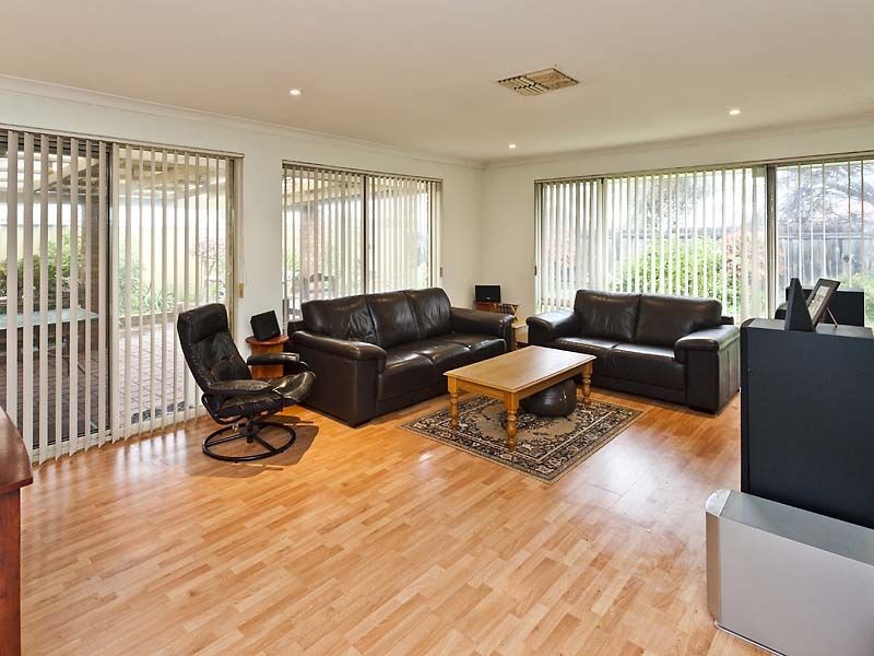 7 Mulga Place, Thornlie WA 6108