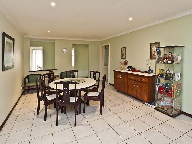 7 Mulga Place, Thornlie WA 6108