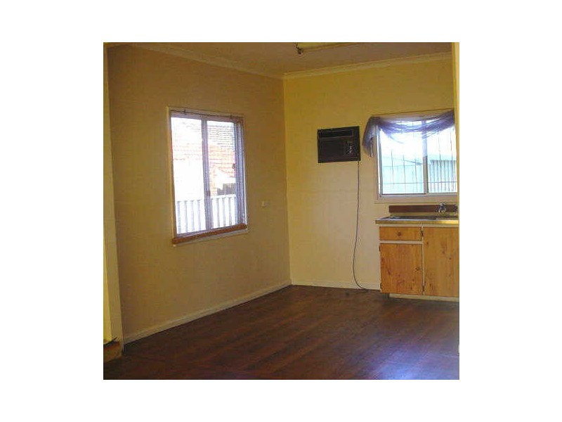 6 Ashworth Street, Cloverdale WA 6105