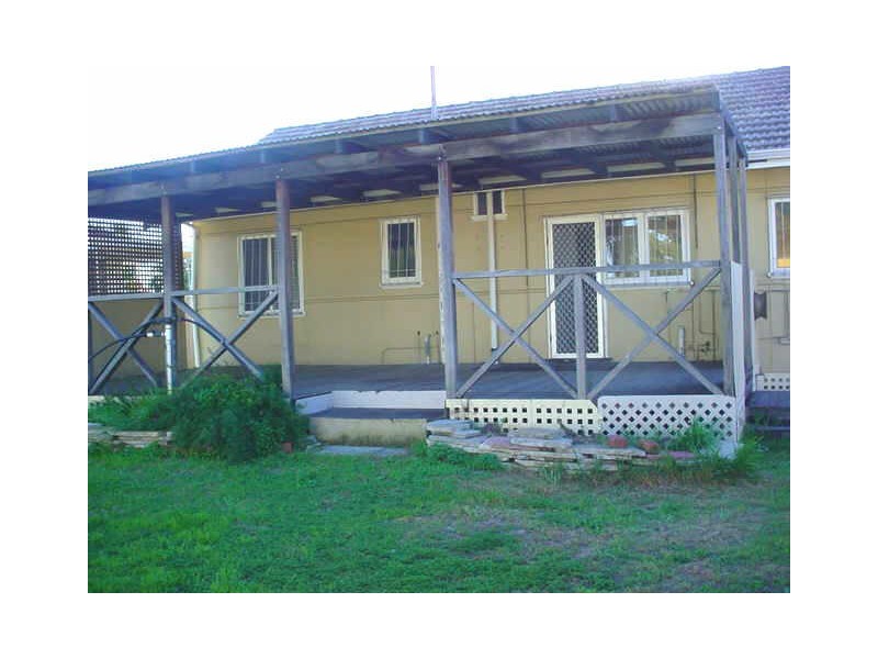 6 Ashworth Street, Cloverdale WA 6105