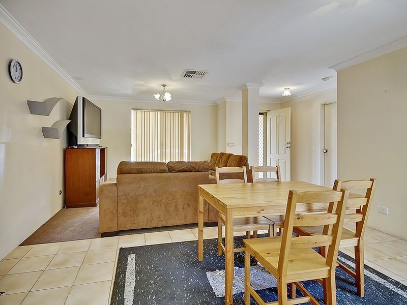 11/278 Wharf Street, Queens Park WA 6107
