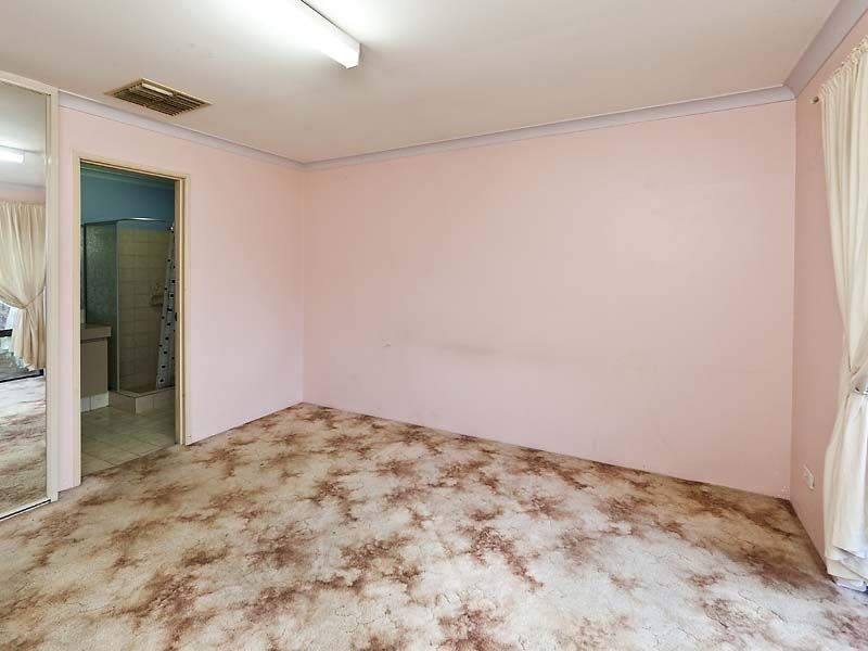 2 Kinghorn Place, Redcliffe WA 6104