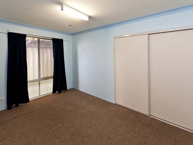 2 Kinghorn Place, Redcliffe WA 6104