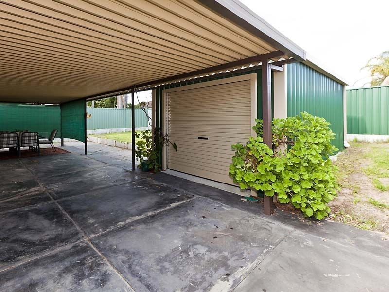 2 Kinghorn Place, Redcliffe WA 6104