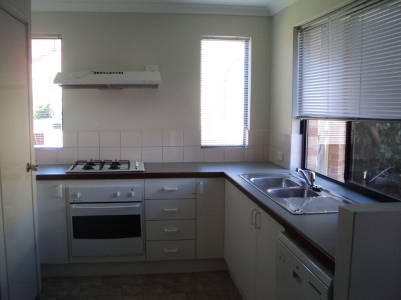 5/18 – 20 The Crescent, Redcliffe WA 6104