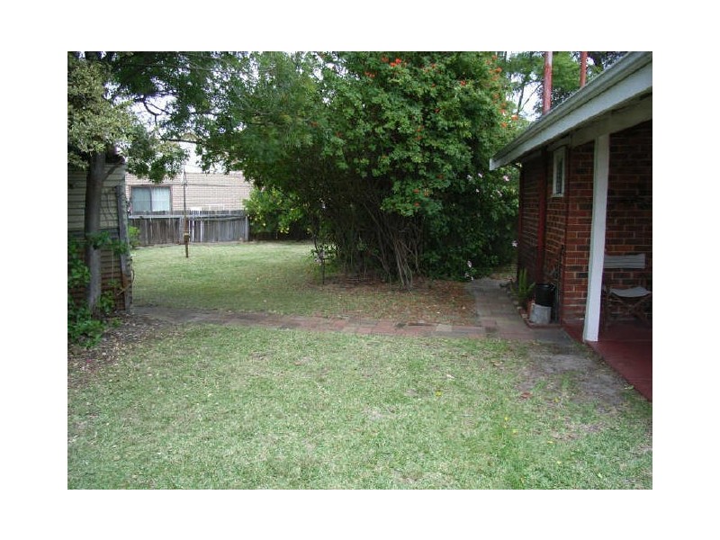 34 Alexander Road, Rivervale WA 6103