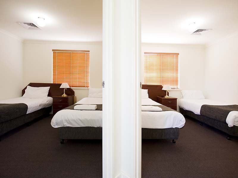 12/12 Kimberley Street, Belmont WA 6104