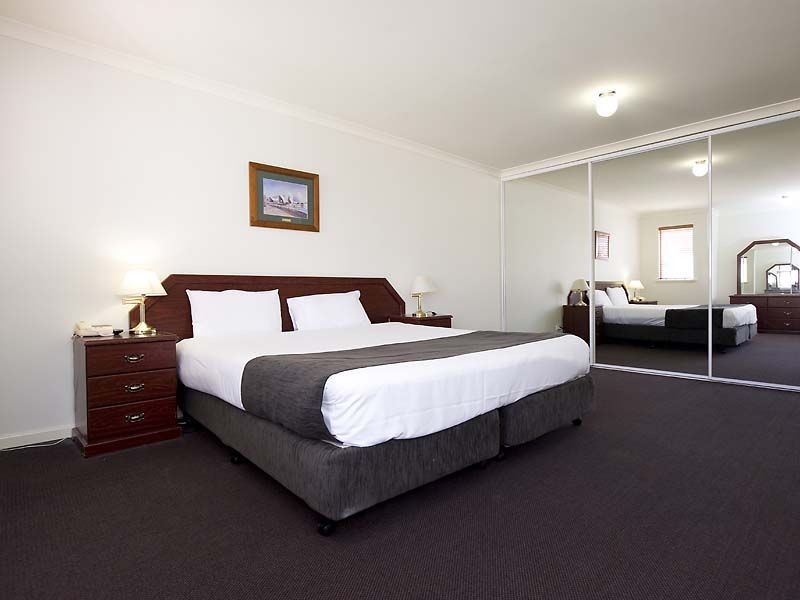 12/12 Kimberley Street, Belmont WA 6104